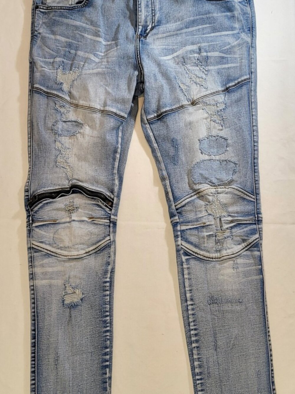 Crysp Denim Men’s Bart Moto Distressed Skinny‎ Jeans - Light Wash - Size 40